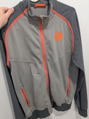 lululemon athletica Men’s Gray Zip-Up Jacket with Coral Trim